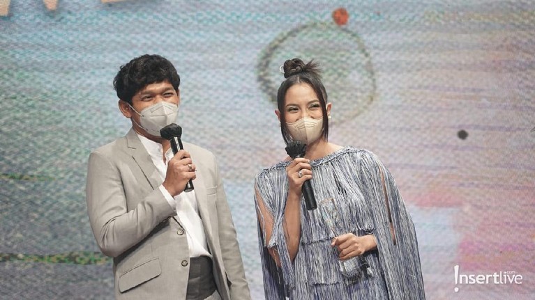 Insert Fashion Award digelar pada hari ini Rabu (24/3). Yuk, Intip penampilan para artis di meriahnya acara Insert Fashion Award 2021!
