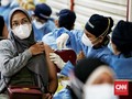 FOTO: Geliat Vaksinasi Massal Covid-19 Pedagang Kota Depok