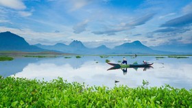 Piknik di Waduk Jatiluhur, Bendungan Terbesar di Indonesia