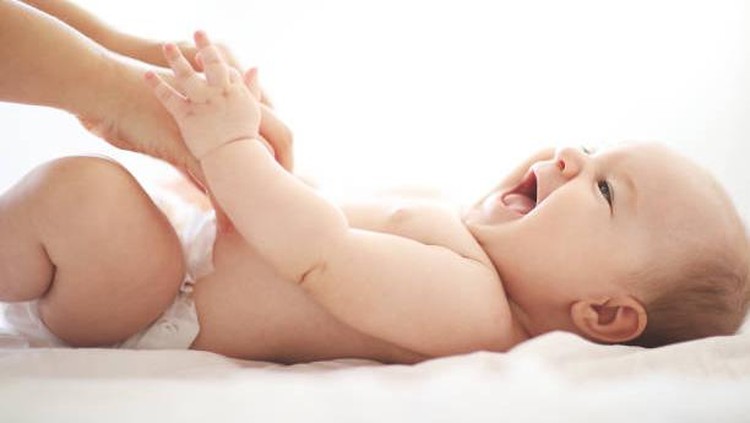 50 Nama Bayi Laki-Laki yang Diprediksi Akan Populer Sepanjang 2021 Bunda sedang bingung memikirkan nama bayi laki-laki untuk calon buah hati? Berikut ini bisa Bunda jadikan referensi.