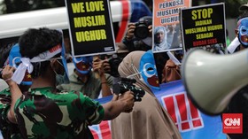 FOTO: Protes dari Jakarta Bela Muslim Uighur di China