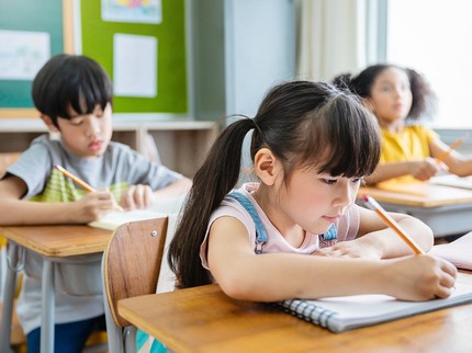 Beda Asuransi dan Investasi Pendidikan Anak, Mana Lebih Menguntungkan?
