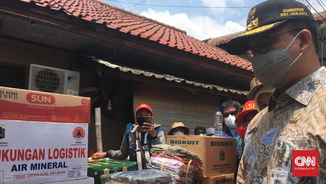 Gubernur DKI Anies Baswedan memastikan Pemprov DKI akan memberi bantuan kepada korban terdampak kebakaran di Matraman, juga soal dokumen yang terbakar.