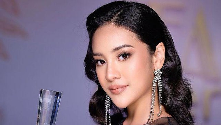 Anya Geraldine