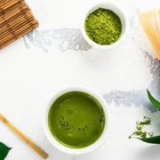 Apa Sih Bedanya Teh Hijau dan Matcha? Cari Tahu Yuk!