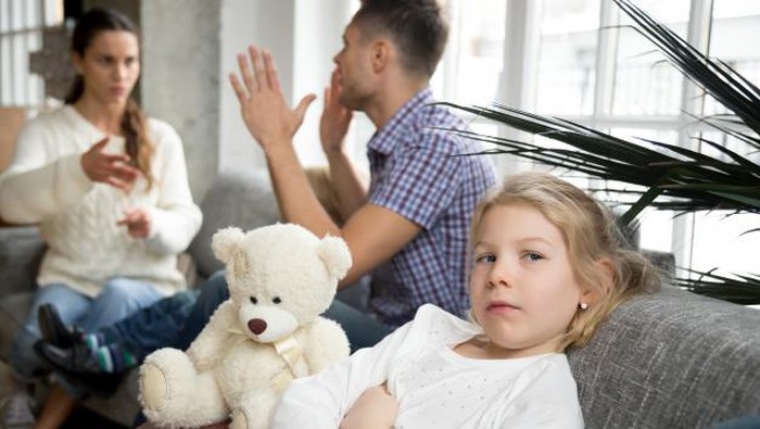 Duh, Ini Ciri-Ciri Orangtua yang Belum Stabil Secara Emosional