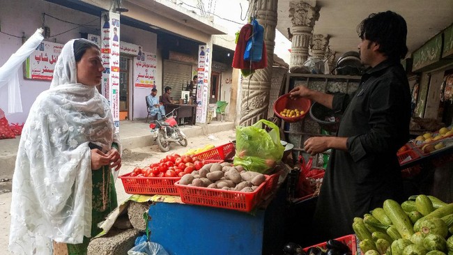 FOTO: Menengok Madrasah Transgender Pertama di Pakistan