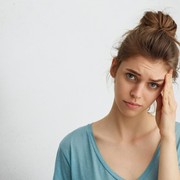 Sudah Dirawat dengan Skincare, Kenapa Mata Panda Masih Muncul?