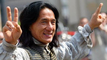 UCAPAN SELAMAT ULANG TAHUN DARI NETIZEN UNTUK JACKIE CHAN