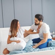 Dia Cinta atau Cuma Gak Bisa Sendirian? Coba Perhatikan Tandanya...