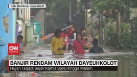 VIDEO: Banjir Rendam Wilayah Dayeuhkolot Bandung