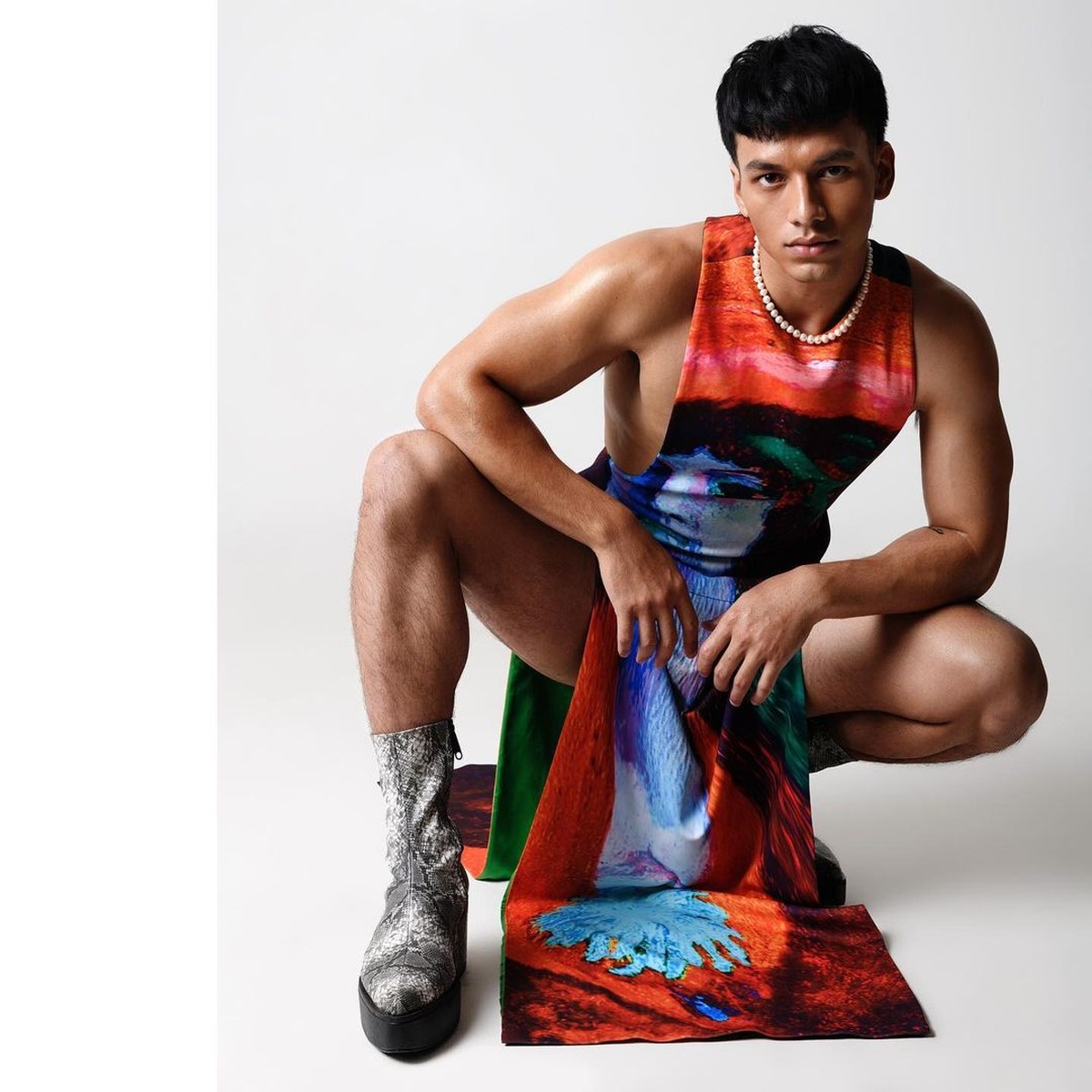 Unggahan terbaru Jefri Nichol membuat heboh para penggemar&comma; lantaran ia dikatakan mirip dengan Harry Styles&period; Yuk&comma; tengok foto-fotonya&excl;