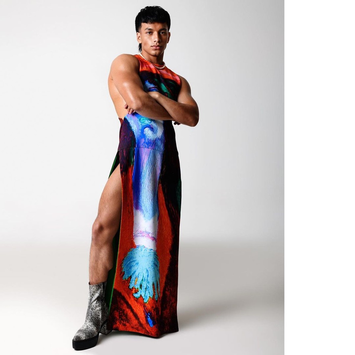 Unggahan terbaru Jefri Nichol membuat heboh para penggemar&comma; lantaran ia dikatakan mirip dengan Harry Styles&period; Yuk&comma; tengok foto-fotonya&excl;