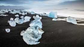 Terpukau Pantai 'Berlian' di Islandia