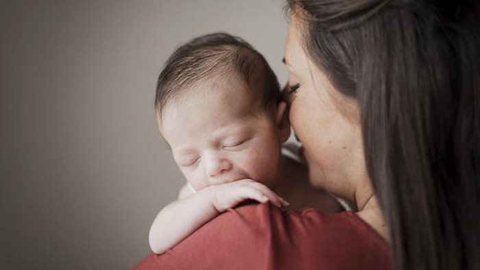 Sedang Cuti Istirahat Melahirkan, Apakah Masih Bisa Tetap Dapat THR?
