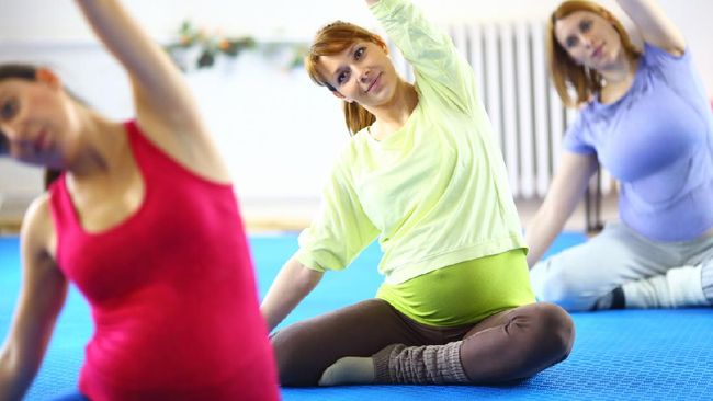 Senam Hamil Trimester 3: Gerakan, Manfaat & Pilihan Olahraga Lain