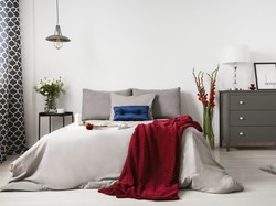Tips Ciptakan Suasana Romantis di Kamar Tidur untuk Rayakan Hari Kasih Sayang