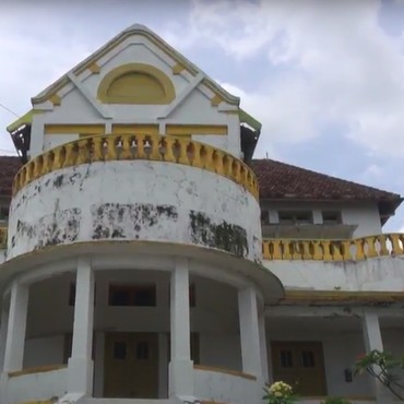 Menilik Lokasi Bekas Syuting Suzzanna, dari Rumah Hantu hingga Harta Karun