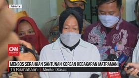 VIDEO: Risma Serahkan Santunan Korban Kebakaran Matraman