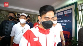 VIDEO: Gibran Bawa Beras di Mobil Dinas