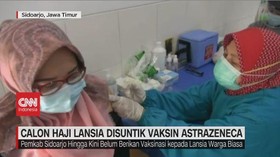 VIDEO: Calon Haji Lansia Disuntik Vaksin Astrazeneca