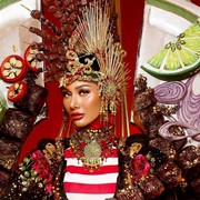 Unik! Aurra Kharisma Wakili Indonesia dengan Kostum Sate di Miss Grand International