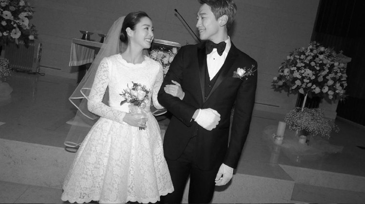 Artis Korea Ganteng yang Menikah Karena Terlibat Cinlok, Rain dan Kim Tae Hee