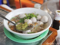Lembut Kenyal Bakso Kikil Pak Jaka yang Jadi Favorit di Bogor