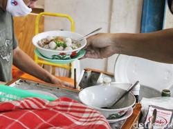 Dijual di Gerobak, 5 Bakso Enak di Bogor Ini Selalu Diantre Pelanggan