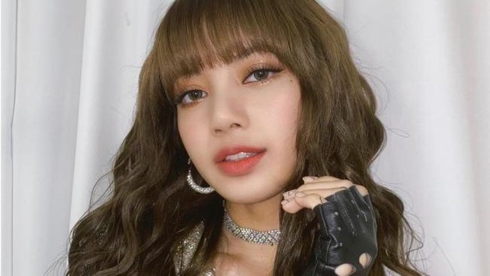Tips Diet Lisa BLACKPINK yang Makan Enak Tapi Tetap Langsing