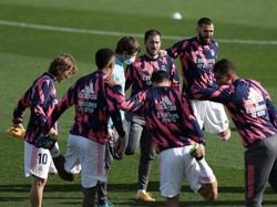 Real Madrid Belum Menyerah Kejar Trofi Tersisa
