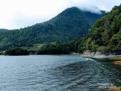 Legenda Terbentuknya Telaga Sarangan, Petaka Kiai-Nyai Pasir Makan Telur Naga