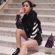 7 Mix & Match Style Outfit Swag ala Seleb TikTok Sisca Kohl