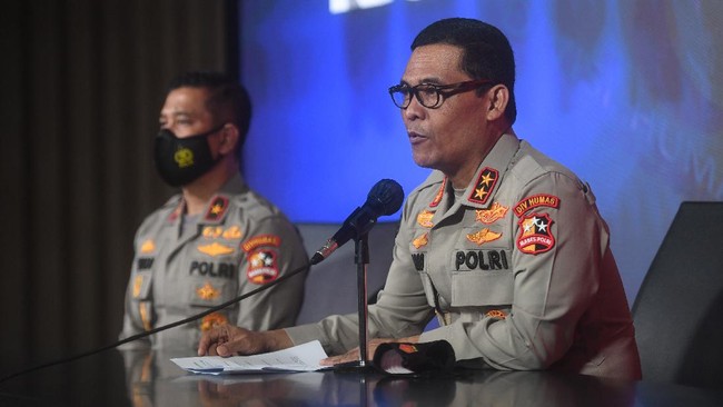 Polri berkoordinasi dengan Kemenkominfo terkait masalah pembobolan jaringan internal BIN dan sejumlah kementerian RI.