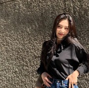 Mix and Match Gaya Berpakaian Casual Ala Joy Red Velvet untuk Sehari-hari