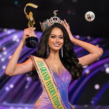 Potret Aurra Kharishma Raih 3rd Runner Up Miss Grand International 2020