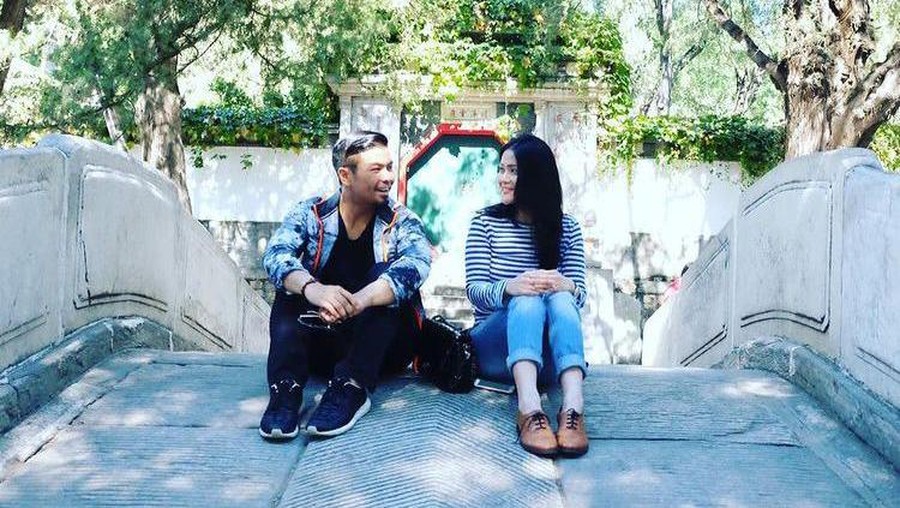 Setelah kabar peceraian orang tua Bams, Desiree Tarigan dan Hotma Sitompul mencuat ke publik. Bams dikabarkan juga tengah proses cerai dengan sang istri, Mikhavita Wijaya. Intip lagi momen manis mereka berdua!