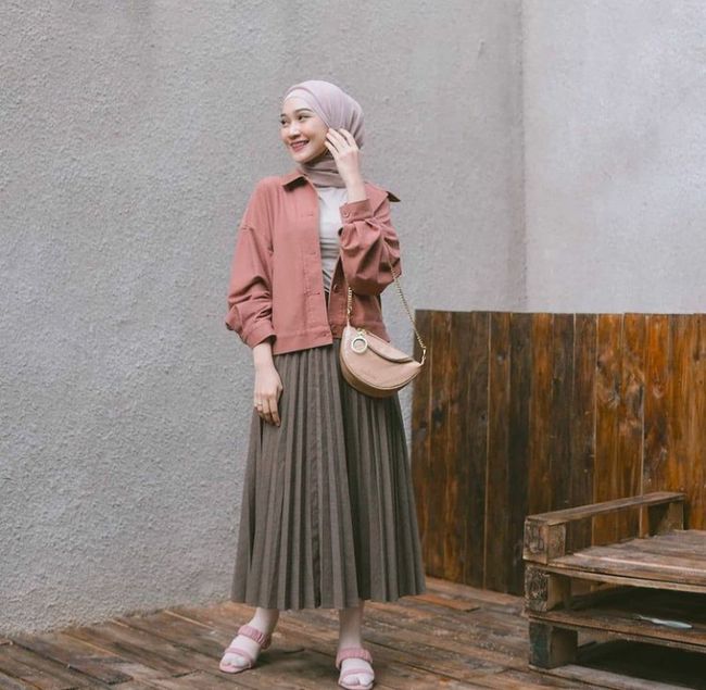 5 Model Rok Kekinian  untuk Hijabers Tampil Stylish