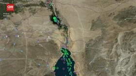 VIDEO: Situasi Antrean Kapal di Terusan Suez
