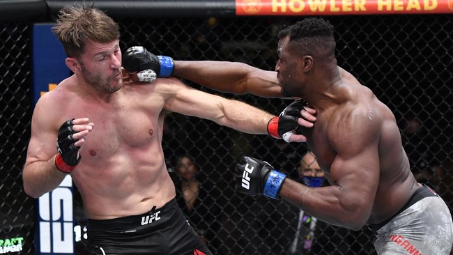 Juara kelas berat UFC Francis Ngannou mengaku ingin melawan Tyson Fury di ring tinju.