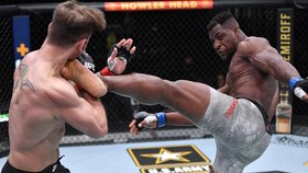 Pelatih Ngannou Tegur Kamaru Usman yang Berisik di UFC 260