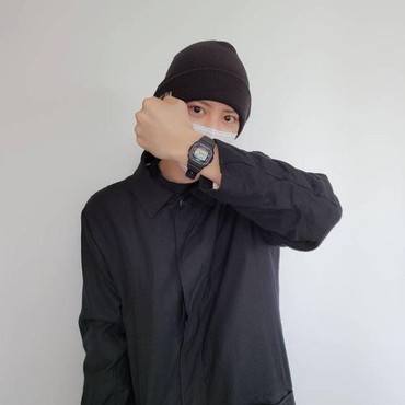 Sebelum Wamil, Chanyeol Sempatkan Lihat Proyek Ultah dari Fans