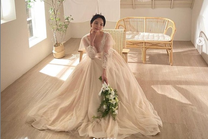 Dikabarkan telah bertunangan dengan kekasihnya, Jung Ji Woo akan segera menikah pada tahun ini / foto: instagram.com/mejiwoo103
