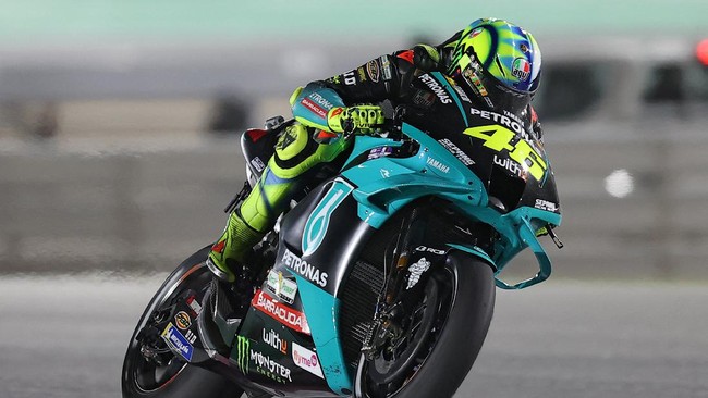 Jorge Lorenzo mengungkapkan sejumlah kesalahan Valentino Rossi di musim ini jelang MotoGP Prancis 2021, Minggu (16/5).