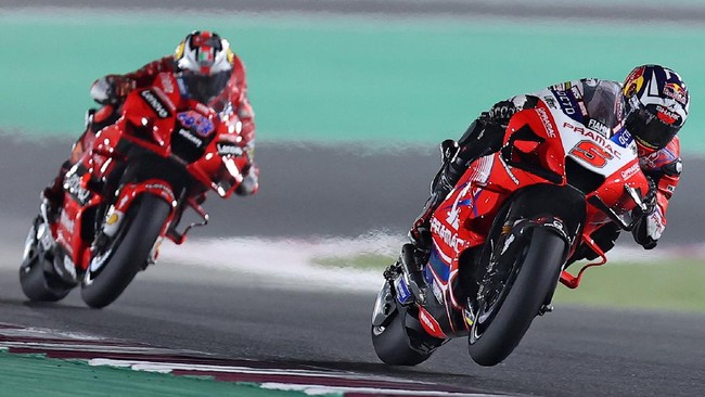 Klasemen MotoGP 2021 masih dikuasai Johann Zarco meski Fabio Quartararo memenangi MotoGP Doha 2021 di Sirkuit Losail.