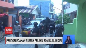 VIDEO: Penggeledahan Rumah Pelaku Bom Bunuh Diri di Makassar