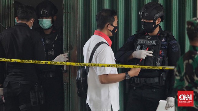 Densus 88 mendalami video terduga teroris mengaku simpatisan FPI. Para teroris itu mengaku aktif ikut pengajian FPI.