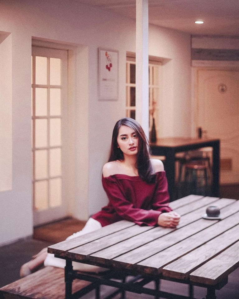 Sosok Memes Prameswari Pesinden Cantik yang Dikabarkan Dekat dengan Billy Putus dengan Amanda Manopo Billy Syahputra dikabarkan tengah dekat dengan Memes Prameswari. Siapakah Memes Prameswari? Yuk kita intip sosoknya!