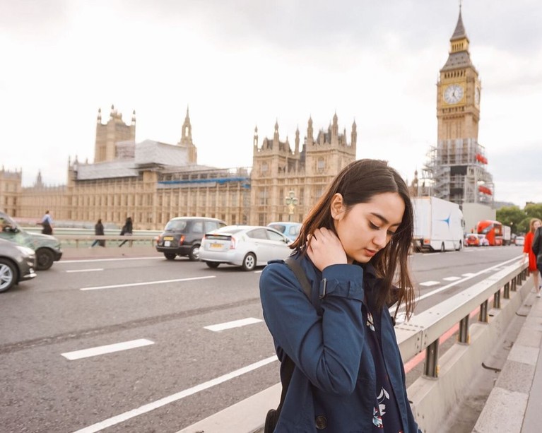 Sosok Memes Prameswari Pesinden Cantik yang Dikabarkan Dekat dengan Billy Putus dengan Amanda Manopo Billy Syahputra dikabarkan tengah dekat dengan Memes Prameswari. Siapakah Memes Prameswari? Yuk kita intip sosoknya!