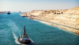 Wisata di Suez, Kota Pesisir dengan Laut Tersibuk